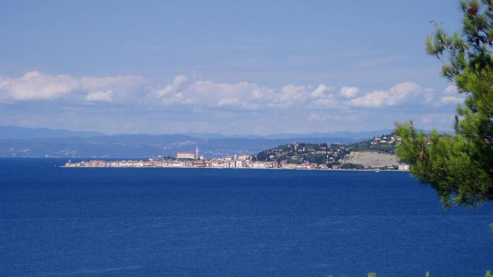 Villa Del Golfo Mit Tollem Ausblick Auf Die Alpen Savudrija 0*,